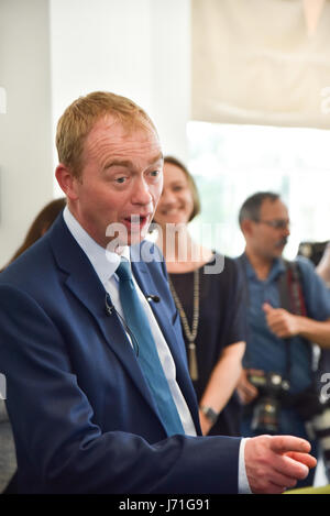 Richmond, London, UK. 22 mai 2017. Tim Farron et Vince Cable visiter broutent AC à Richmond au sud de Londres. Crédit : Matthieu Chattle/Alamy Live News Banque D'Images