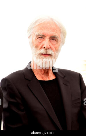 Cannes, France. 22 mai, 2017. Michael Haneke assistant à une séance de photos pour un happy end au Festival de Cannes 22 Mai 2017 Crédit : Peter Phillips/Alamy Live News Banque D'Images