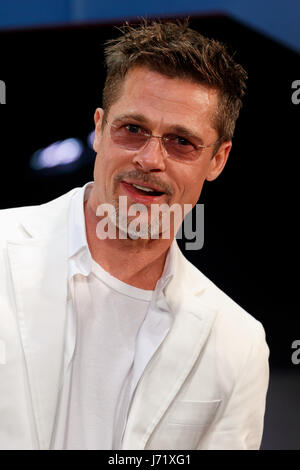 Tokyo, Japon. 23 mai, 2017. L'acteur américain Brad Pitt assiste au Japon pour la premiere Netflix film original de la machine de guerre le 23 mai 2017, Tokyo, Japon. Pitt, directeur David Michod et producteur Jeremy Kleiner a reçu un accueil chaleureux de la part des fans japonais à l'événement où ils apparaissent ensemble sur scène. Pitt co-produit et des étoiles dans le film satirique qui sera publié dans le monde le 26 mai sur Netflix. Credit : AFLO Co.,Ltd/Alamy Live News Banque D'Images