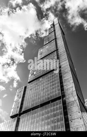 BOGOTA, COLOMBIE - 19 août 2016 : Noir et Blanc Bacatá, édifice au centre de Bogota - Bogota, Colombie Banque D'Images