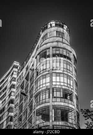 BOGOTA, COLOMBIE - 19 août 2016 : Noir et blanc au centre-ville de Bogota - Bogota, Colombie Banque D'Images