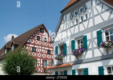 Maisons de style Tudor bavarois mignon, Allemagne Banque D'Images