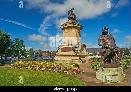 La statue commémorative de Gower à William Shakespeare se trouve dans les jardins de Bancroft au cœur de Stratford Upon Avon, Warwickshire Banque D'Images