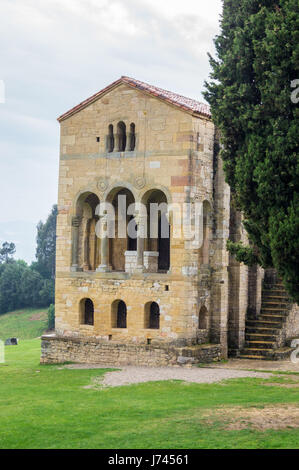 Pre- église romane de Santa Maria del Naranco, 9ème. siècle, Oviedo, Asturias, Espagne Banque D'Images