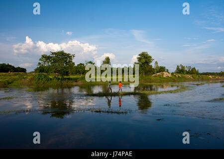 Beau paysage de rivière Tetulia Dohouk à. Panchagarh, au Bangladesh. Banque D'Images