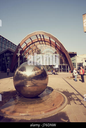 Jardin d'hiver de Sheffield (2003) L'une des plus grandes serres tempérées au Royaume-Uni, Sheffield, South Yorkshire, Angleterre Banque D'Images