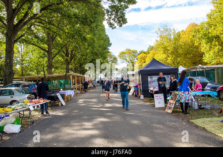 Christchurch, Nouvelle-Zélande - avril 17,2016 : le marché de Riccarton le dimanche qui est situé à Christchurch est le plus grand marché du genre au Nouveau Ze Banque D'Images