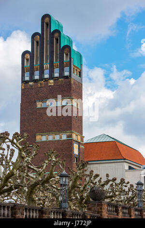 La tour Hochzeitsturm (ou de mariage), Darmstadt, colonie d'artistes Mathildenhoehe, Darmstadt, Allemagne Banque D'Images