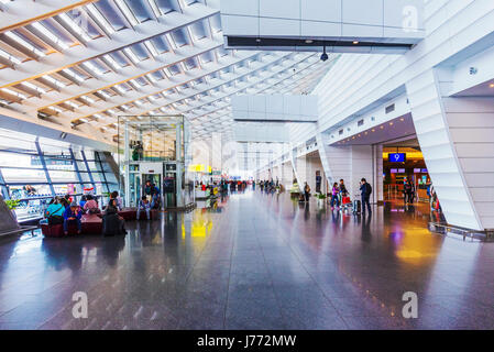 TAOYUAN, TAIWAN - 24 avril : c'est l'intérieur de l'entrée principale de l'aéroport international de Taoyuan qui est le principal aéroport international de Banque D'Images