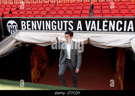 Valence, Espagne. 23 mai, 2017. Marcelino Garcia Toral a été présenté comme nouvel entraîneur du Valence CF en conférence de presse au stade Mestalla le 23 mai 2017. Más Información Gtres Crédit : Comuniación sur ligne, S.L./Alamy Live News Banque D'Images