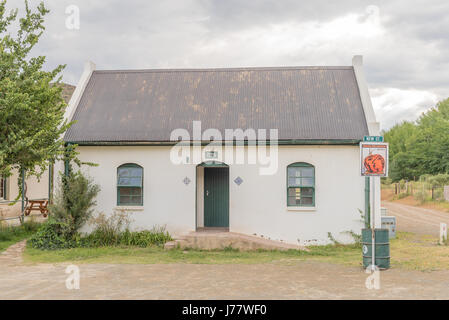 NIEU BETHESDA, AFRIQUE DU SUD - le 21 mars 2017 : les toilettes publiques de Nieu-Bethesda, un village historique dans la province orientale du Cap Banque D'Images