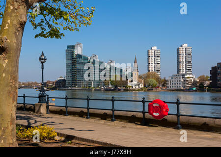 Vue de la rivière de Battersea, Londres Banque D'Images