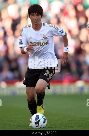 KI Sung Yueng-Swansea City Stoke on Trent ENGLAND UK 29 Septembre 2012 Banque D'Images