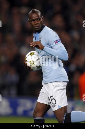 Célèbre Mario Balotelli MANCHESTER CITY V BORUSSIA DOR Etihad Stadium Manchester en Angleterre 03 octobre 2012 Banque D'Images