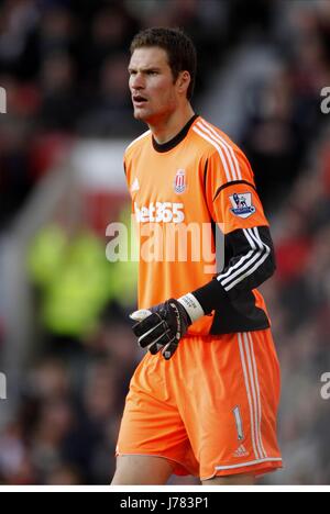 ASMIR BEGOVIC Stoke City FC OLD TRAFFORD MANCHESTER EN ANGLETERRE 20 Octobre 2012 Banque D'Images