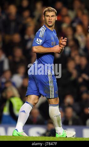 BRANISLAV IVANOVIC ENVOYÉ CHELSEA V MANCHESTER UNITED LONDON ENGLAND UK 28 Octobre 2012 Banque D'Images