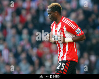 LOUIS SAHA Sunderland FC STADE DE LA LUMIÈRE DE L'ANGLETERRE SUNDERLAND 21 Octobre 2012 Banque D'Images