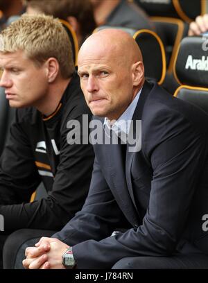 STALE SOLBAKKEN LOUPS Wolverhampton Wanderers MANAGER MANAGER MOLINEUX STADIUM WOLVERHAMPTON ENGLAND 16 Septembre 2012 Banque D'Images