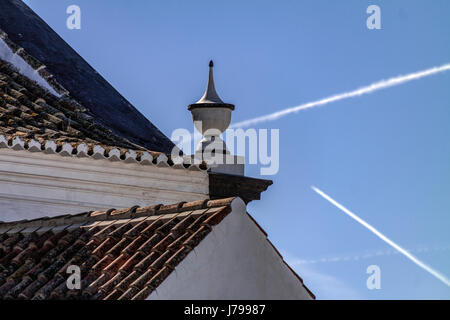 Couleurs du Portugal, fenêtres, portes, façades. Banque D'Images