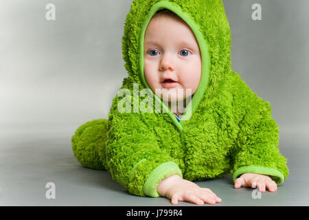 Costume de bébé tout-petit enfant hotte revêtement outfit vêtements vêtements homme bleu Banque D'Images