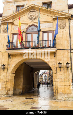 Mairie, Hôtel de Ville, 17ème. siècle, la Plaza de la Constitucion, Oviedo Asturias Espagne Banque D'Images