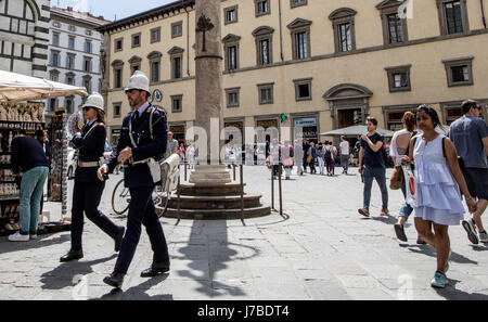 Policiers italiens traditionnels Florence Italie Banque D'Images