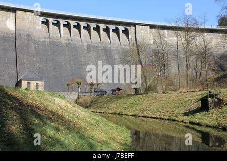 Barrage de l'Aggertalsperre - réservoir de stockage près de Gummersbach / Allemagne Banque D'Images