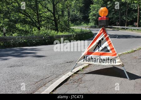 German road sign : construction site - tonte Banque D'Images