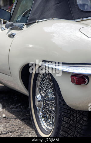 Un E-Type 4.2 Jaguar voiture de sport classique Banque D'Images