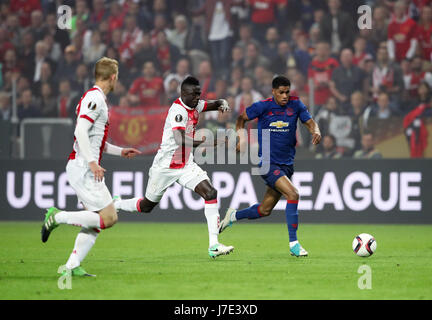 Marcus Rashford Manchester United s'enfuit de l'Ajax lors de la Sanchez Davinson peintures l'UEFA Europa League finale à la Friends Arena de Stockholm, en Suède. Banque D'Images