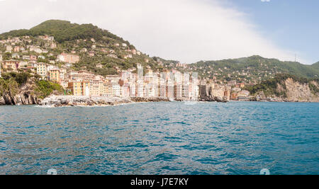 Camogli vu de la mer Banque D'Images