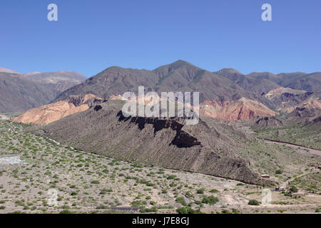 Vu de la vallée El Pucará ruines à Tilcara, Quebrada de Humahuaca, Argentine Banque D'Images