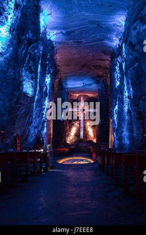 Salle principale de la cathédrale de sel de Zipaquirá - métro, Colombie Banque D'Images