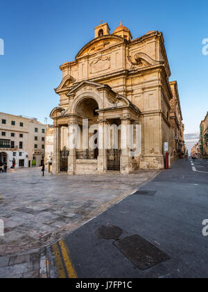 Sainte Catherine d'Italie église et Jean Vallette Pjazza dans la soirée, Vallette, Malte Banque D'Images