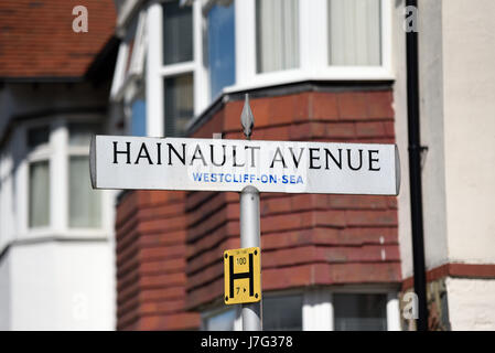 Hainault Avenue Road, panneau de signalisation à Westcliff on Sea, Essex, Royaume-Uni Banque D'Images