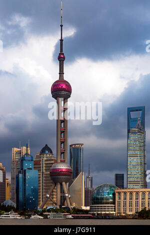 Skyline de Lujiazui, Shanghai, Chine Banque D'Images