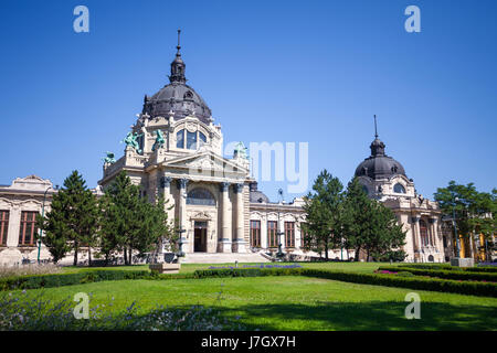 Thermes et bains médicinaux de Szechenyi Spa, Budapest, Hongrie. Banque D'Images