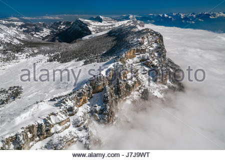 Brume Matinale Sur Les Montagnes De La Chartreuse Près De