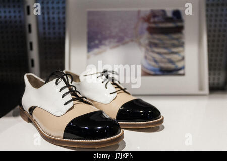 Prévenir LABS store dans le centre de Sarajevo. Banque D'Images