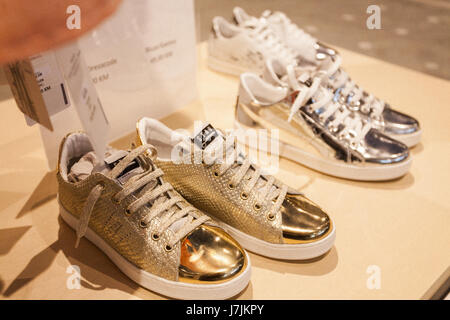 Prévenir LABS store dans le centre de Sarajevo. Banque D'Images