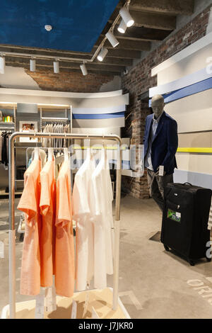 Prévenir LABS store dans le centre de Sarajevo. Banque D'Images