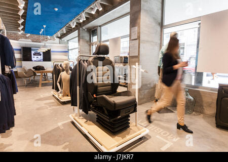 Prévenir LABS store dans le centre de Sarajevo. Banque D'Images