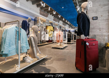 Prévenir LABS store dans le centre de Sarajevo. Banque D'Images