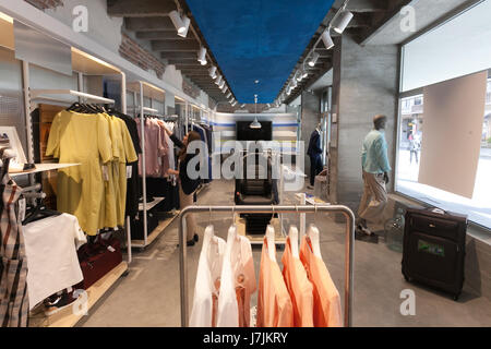 Prévenir LABS store dans le centre de Sarajevo. Banque D'Images