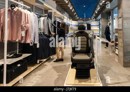 Prévenir LABS store dans le centre de Sarajevo. Banque D'Images