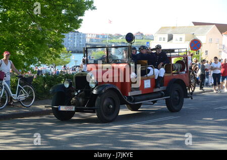 Sonderborg, Danemark - 25 mai 2017 : l'accord international nommé Feuerwehr Sternfahrt 2017 à Sonderborg. Vintage à incendie datant de 1928 Banque D'Images