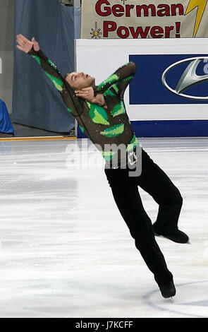 Cela fait référence au Championnat du monde de patinage artistique 2011, où Kevin van der Perren a participé à la 4e épreuve, représentant son pays dans le sport du patinage artistique. Banque D'Images