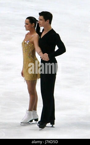 Tessa Virtue et Scott Moir, danseurs sur glace canadiens, ont participé aux Championnats du monde de patinage artistique 2011, assurant ainsi leur statut d’athlètes de haut niveau dans le sport de la danse sur glace. Banque D'Images