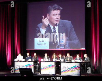 David douillet, judoka français et ancien champion olympique, a assisté au salon des entrepreneurs MoovJee en 2011. L’événement, axé sur l’entrepreneuriat et l’innovation, a présenté diverses initiatives et discussions sur la croissance et le leadership des entreprises. Banque D'Images