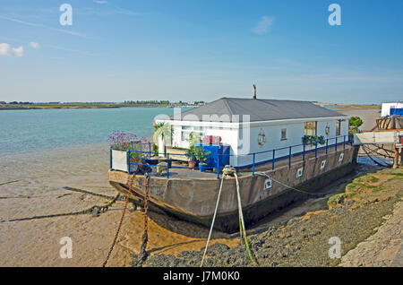 Burnham on Crouch, Essex, House Boat on River Crouch, Banque D'Images